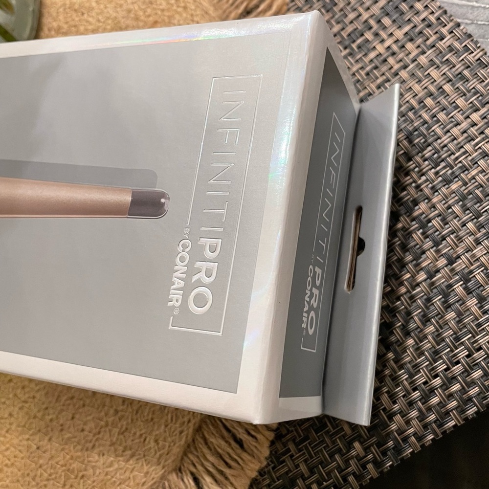 InfinitiPro by Conair Tourmaline Ceramic 1" to 1/2" Curling Wand - Picture 9 of 12